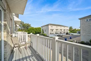 183 N East River Rd, Des Plaines, IL 60016 - Photo 7