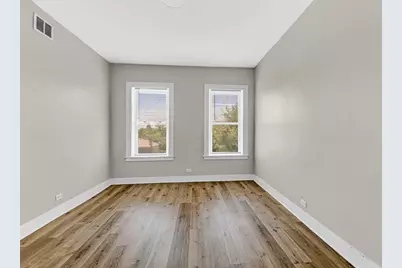8010 S Phillips Avenue, Chicago, IL 60617 - Photo 17