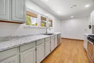 3256 Otto St, Lansing, IL 60438 - Photo 11