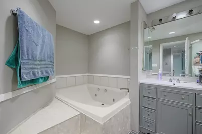 158 W Bradley Street, Des Plaines, IL 60016 - Photo 25