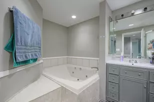 158 W Bradley St, Des Plaines, IL 60016 - Photo 25
