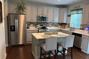 1577 Coral Dr, Yorkville, IL 60560 - Photo 7