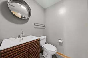 1636 Wildwood Ln, Darien, IL 60561 - Photo 15