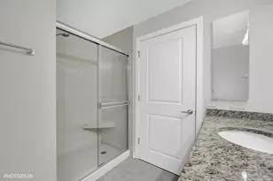 425 Benjamin Dr, Vernon Hills, IL 60061 - Photo 21