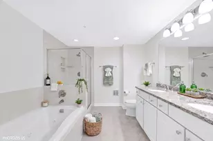 425 Benjamin Dr, Vernon Hills, IL 60061 - Photo 13