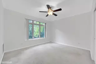 425 Benjamin Dr, Vernon Hills, IL 60061 - Photo 19