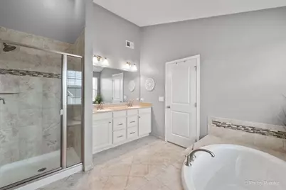 1244 Falcon Ridge Drive, Elgin, IL 60124 - Photo 19