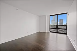 10 E Ontario St, Chicago, IL 60611 - Photo 19