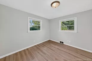 220 Hickory Nut Grove Ln, Cary, IL 60013 - Photo 23