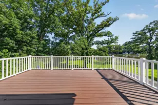 220 Hickory Nut Grove Ln, Cary, IL 60013 - Photo 27