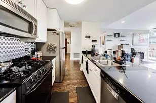 400 N Clinton St, Chicago, IL 60654 - Photo 7