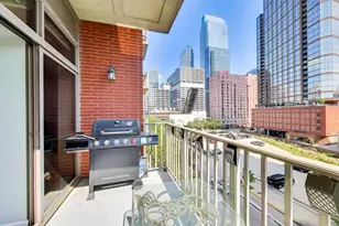 400 N Clinton St, Chicago, IL 60654 - Photo 13