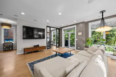 2301 W Wolfram Street #2, Chicago, IL 60618 - Photo 5