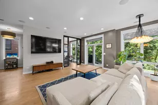 2301 W Wolfram St, Chicago, IL 60618 - Photo 5