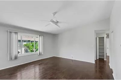 495 Harrison Court, Vernon Hills, IL 60061 - Photo 3