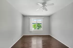 495 Harrison Ct, Vernon Hills, IL 60061 - Photo 11