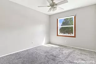 5112 W Greenbrier Dr, McHenry, IL 60050 - Photo 19