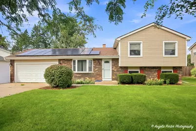 5112 W Greenbrier Drive, McHenry, IL 60050 - Photo 1