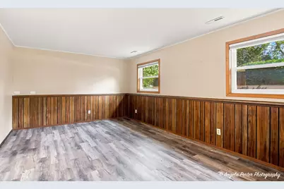 5112 W Greenbrier Drive, McHenry, IL 60050 - Photo 13
