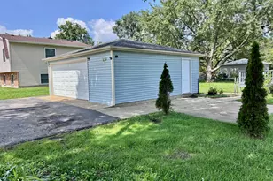 39330 N Emmaus Ave, Beach Park, IL 60087 - Photo 25