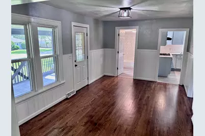 39330 N Emmaus Avenue, Beach Park, IL 60087 - Photo 9