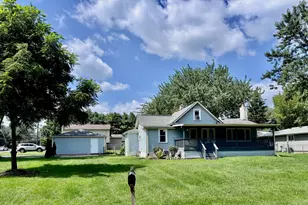 39330 N Emmaus Ave, Beach Park, IL 60087 - Photo 1
