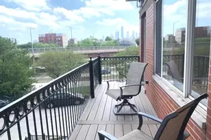 1327 W Walton St, Chicago, IL 60642 - Photo 21