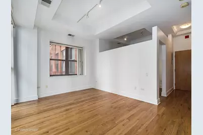 212 W Washington Street #1413, Chicago, IL 60606 - Photo 9