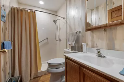 642 Burgundy Court #F, Elk Grove Village, IL 60007 - Photo 11
