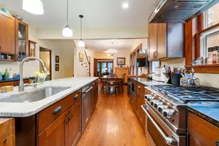 10543 S Hamilton Ave, Chicago, IL 60643 - Photo 9