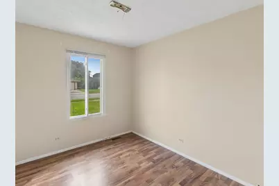 154 Stonehurst Drive, Elgin, IL 60120 - Photo 17