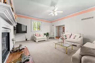 1708 Oak Park Dr, Champaign, IL 61822 - Photo 9