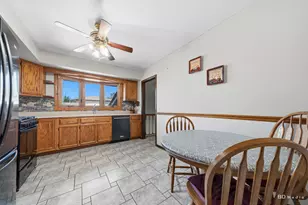8326 S 78th Ave, Bridgeview, IL 60455 - Photo 7