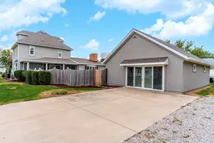 204 W Washington St, Carlock, IL 61725 - Photo 3