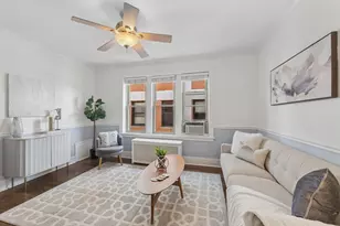 1345 W Greenleaf Ave, Chicago, IL 60626 - Photo 13