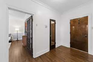 1345 W Greenleaf Ave, Chicago, IL 60626 - Photo 5