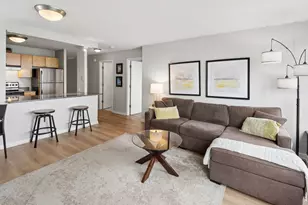 30 E Huron St, Chicago, IL 60611 - Photo 11