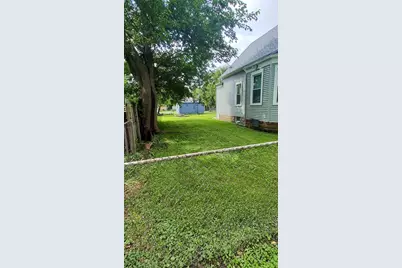 2009 Carmel Boulevard, Zion, IL 60099 - Photo 17