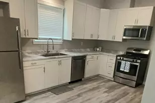 2009 Carmel Blvd, Zion, IL 60099 - Photo 5