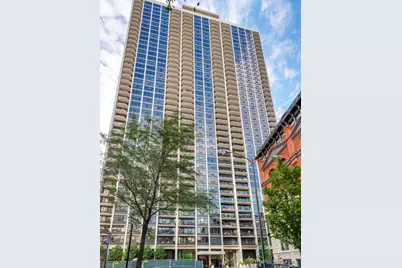 1560 N Sandburg Terrace #415J, Chicago, IL 60610 - Photo 1