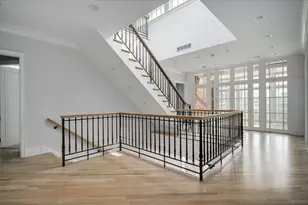545 W Aldine Ave, Chicago, IL 60657 - Photo 13