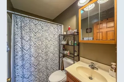 2309 E Lakeview Drive, Casey, IL 62420 - Photo 29