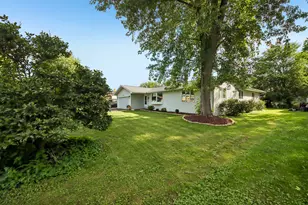 [Address not provided], Lindenhurst, IL 60046 - Photo 7