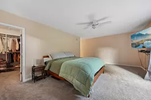 [Address not provided], Lindenhurst, IL 60046 - Photo 23