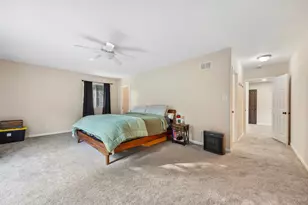 [Address not provided], Lindenhurst, IL 60046 - Photo 21
