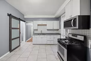 1301 S Christiana Ave, Chicago, IL 60623 - Photo 5