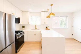 5819 W Higgins Ave, Chicago, IL 60630 - Photo 3