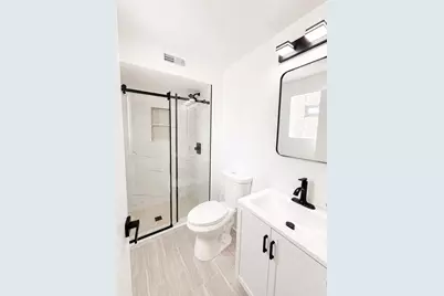 5819 W Higgins Avenue #2D, Chicago, IL 60630 - Photo 15