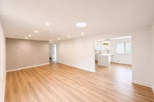 5819 W Higgins Ave, Chicago, IL 60630 - Photo 7