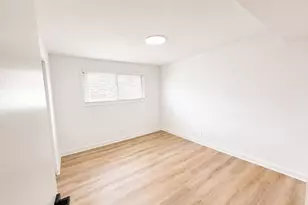 5819 W Higgins Ave, Chicago, IL 60630 - Photo 17